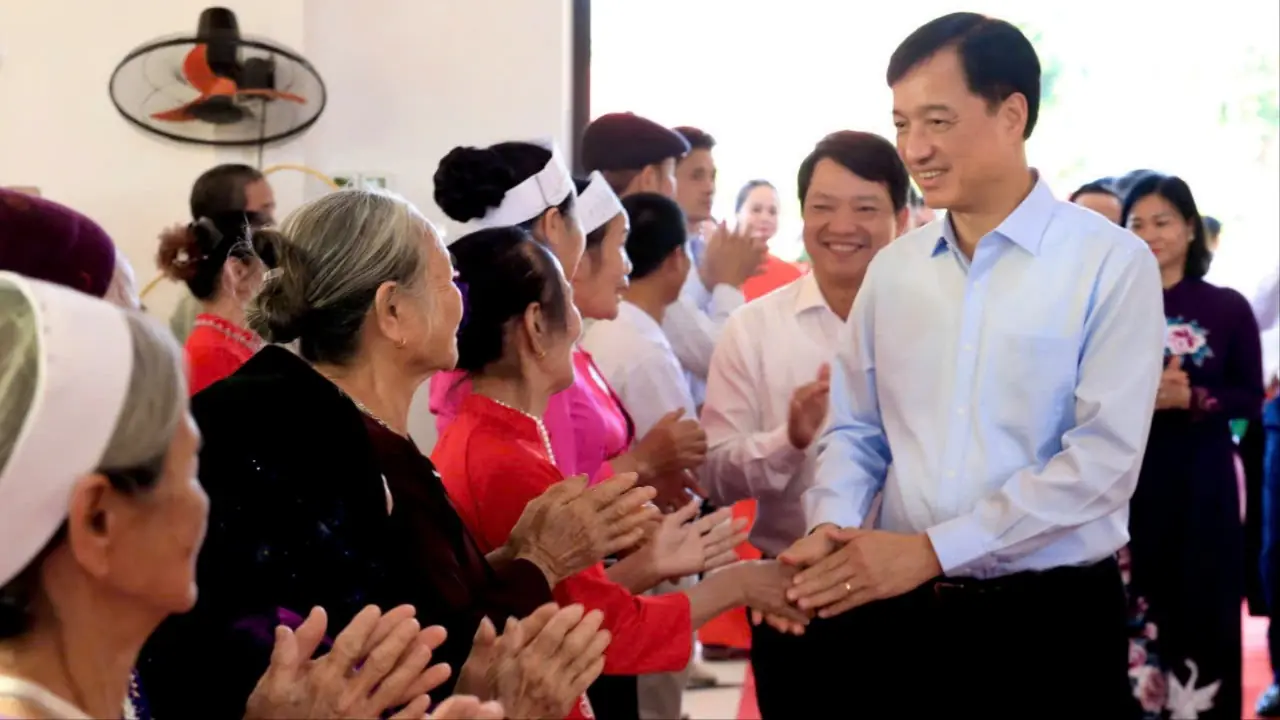 Đại đoàn kết dân tộc Mường, Dao, Kinh giữa Ba Vì linh thiêng